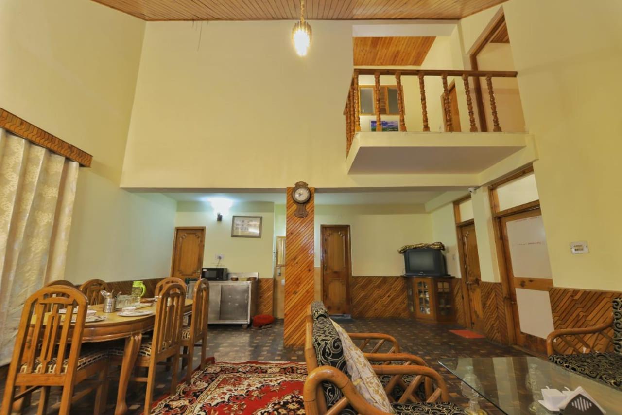 فيلا Grey Moustache 4Bhk مايالي المظهر الخارجي الصورة